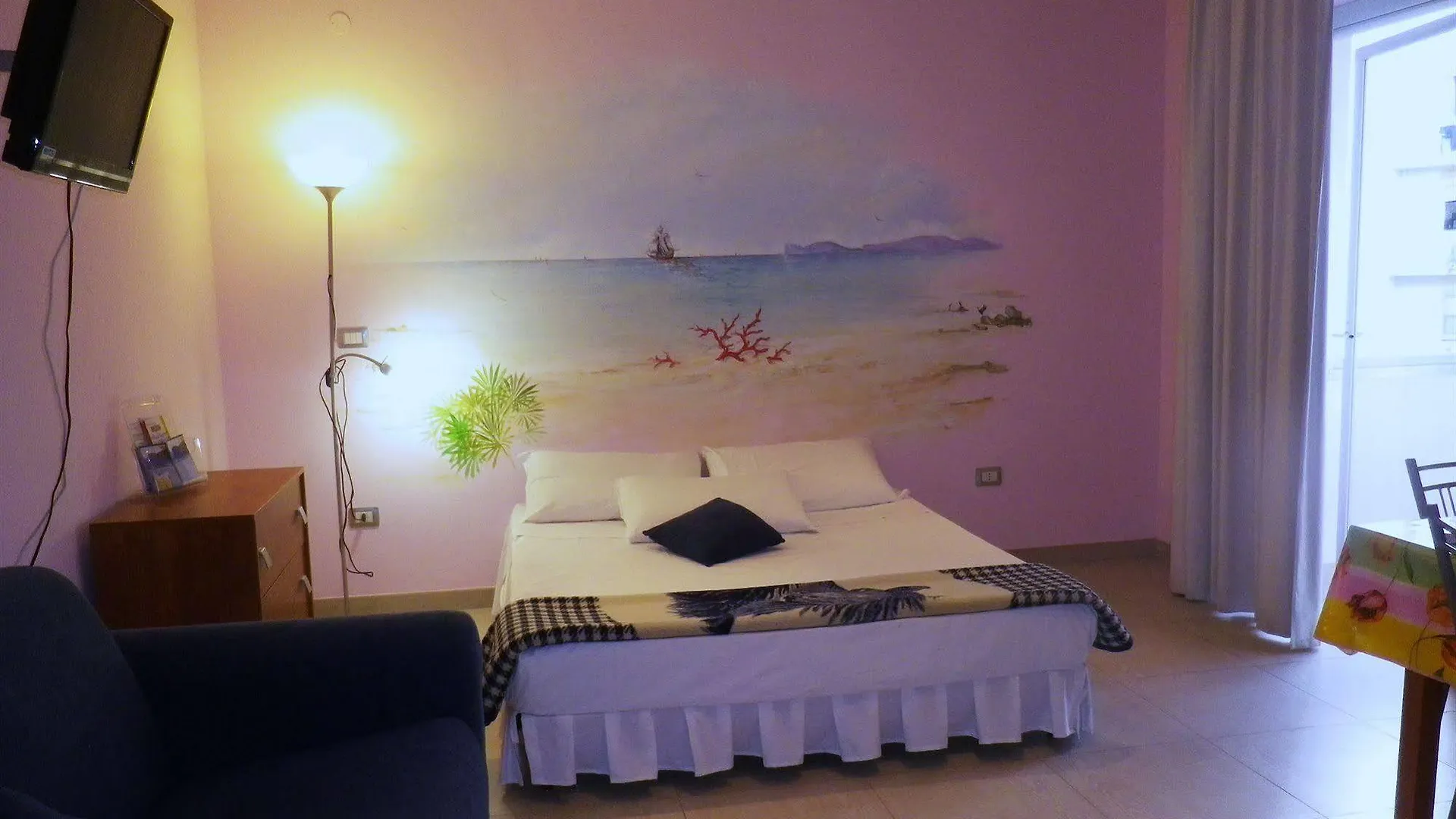Hotel Elisart Alghero 2*,  Italien