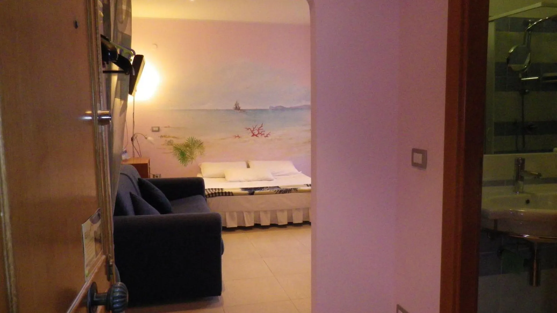 Elisart Guest House location